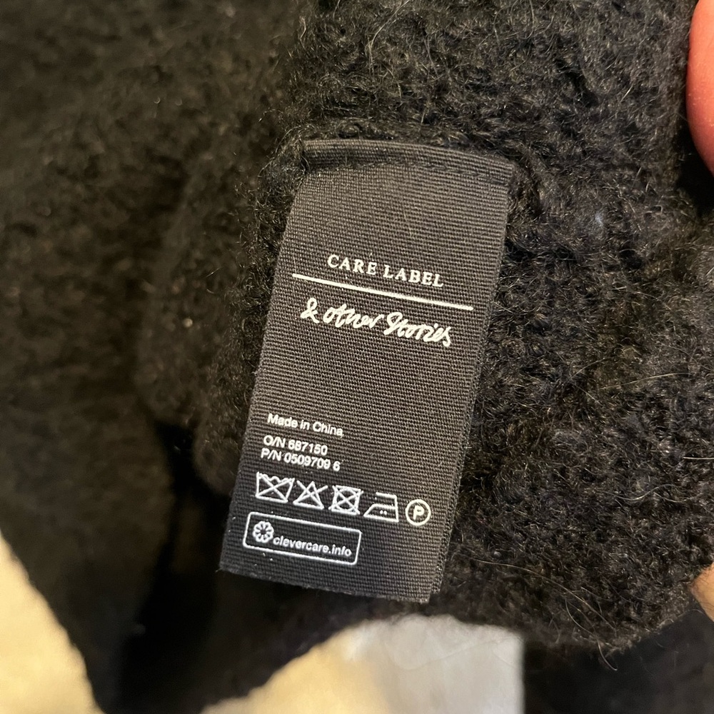& Other Stories Women's Small Wool Chunky Fuzzy Cropped Pullover - Picture 11 of 12